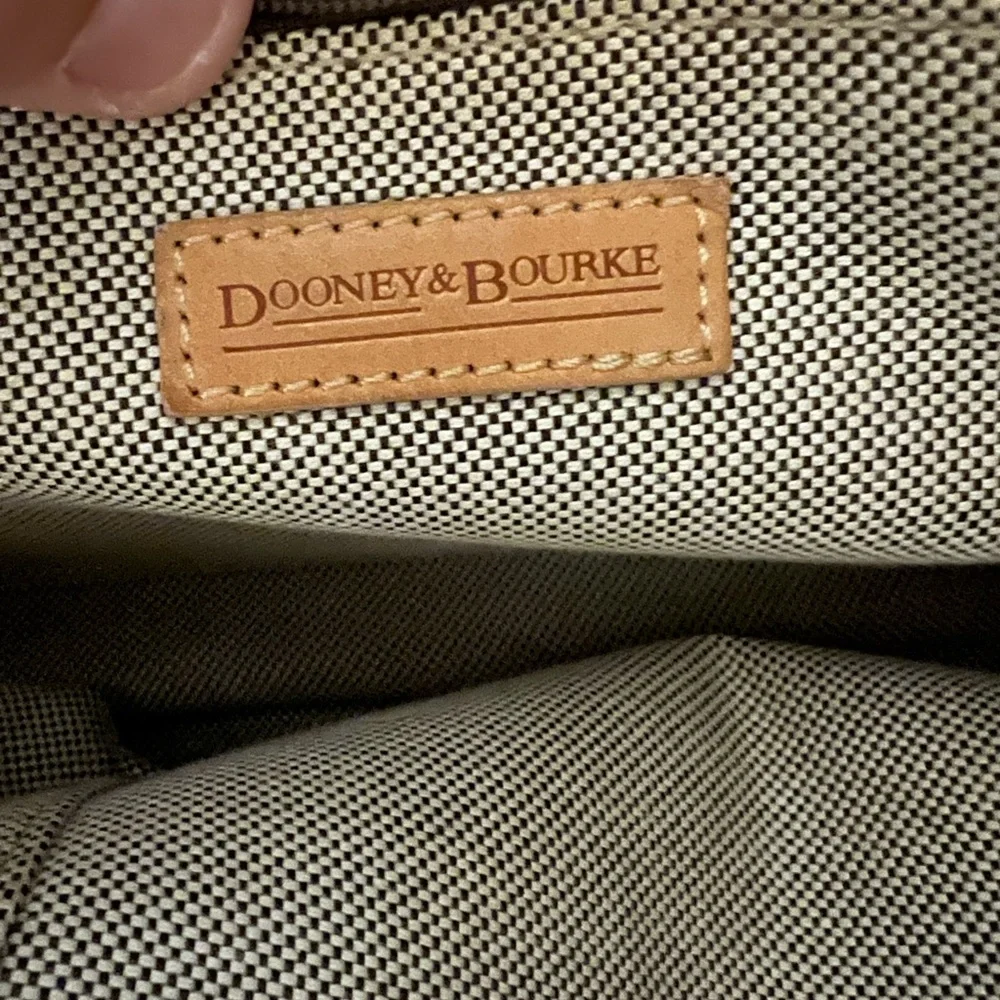 Dooney and Burke project bag smoker friendly - Picture 6 of 12